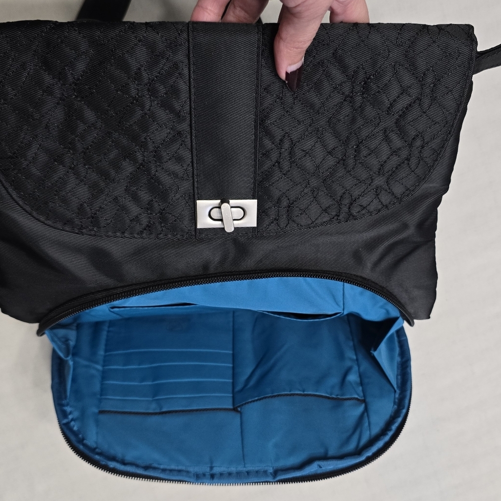 Travelon Anti Theft Elegant Black Quilted Women's Bag - Picture 6 of 12